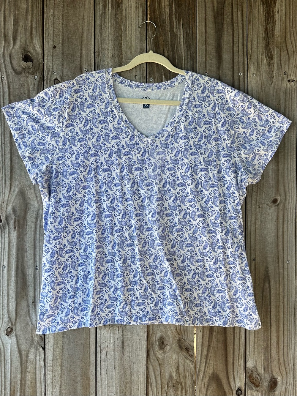 Casual V-Neck Paisley Tee Women’s Plus Size 3X White And Blue Summer Casual